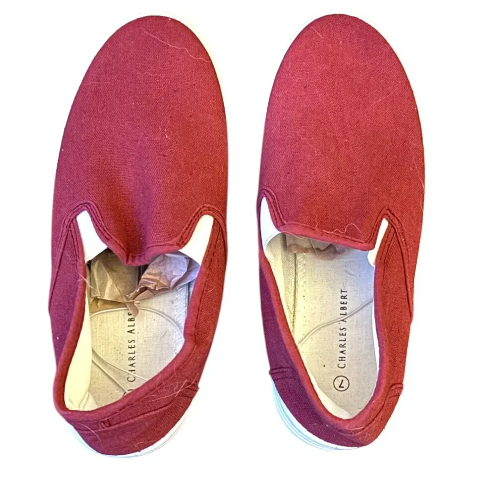 Charles Albert NWOT Women's Burgundy Red slip‎ on shoes Canvas sz 7